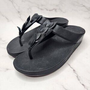 Fitflop Fino Leaf Sandals Black Leather Toe-Post Flats Shoes Women's 9